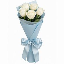 Букет 5 Белых роз Проуд в Краснофлотском