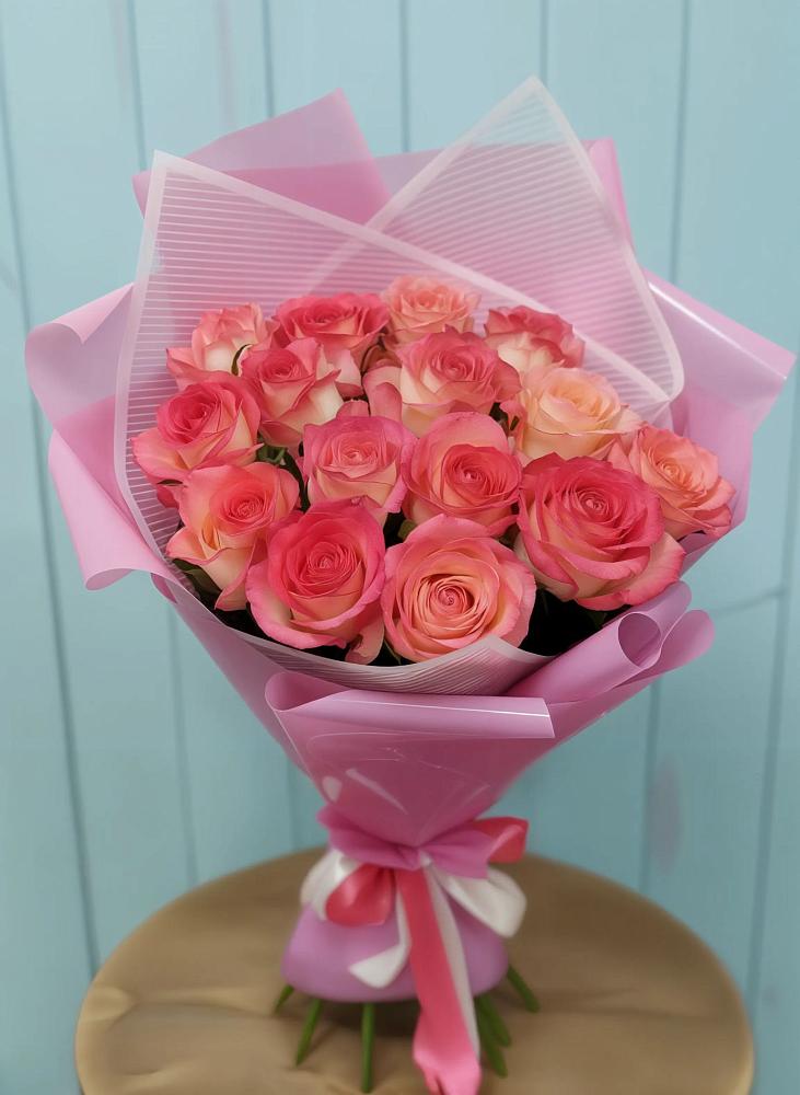 Букет 15 Розовых роз Равель в Краснофлотском