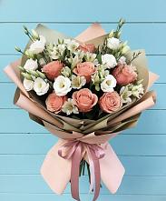 Букет цветов из:  Розы, Альстромерии и Лизиантусы #REPLACE_PRED# Краснофлотском