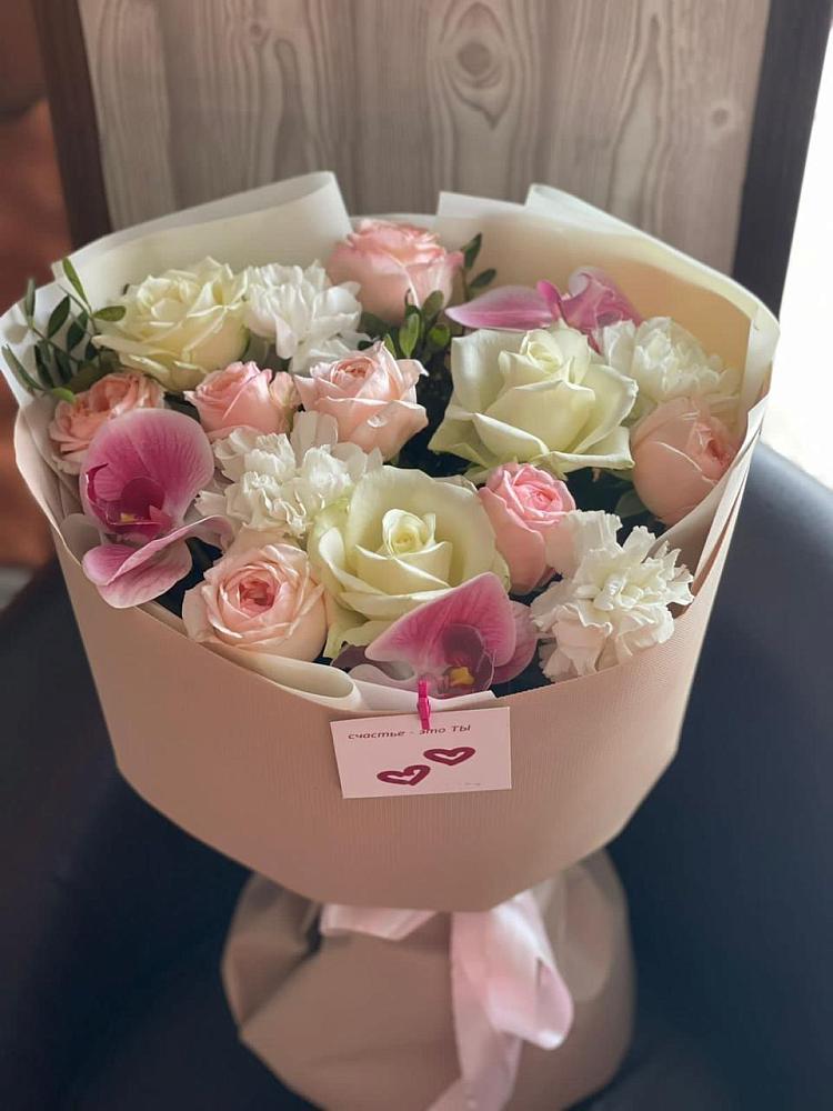 Букет цветов из: Орхидеи, Розы и Гвоздики в Краснофлотском