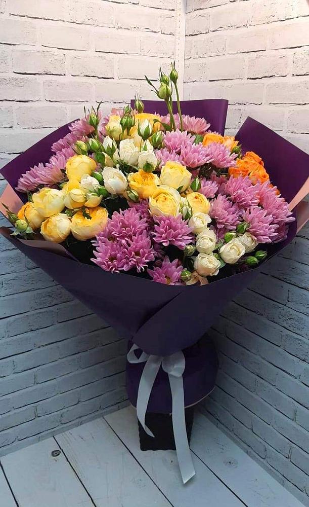 Букет цветов из: Хризантемы и Розы в Краснофлотском