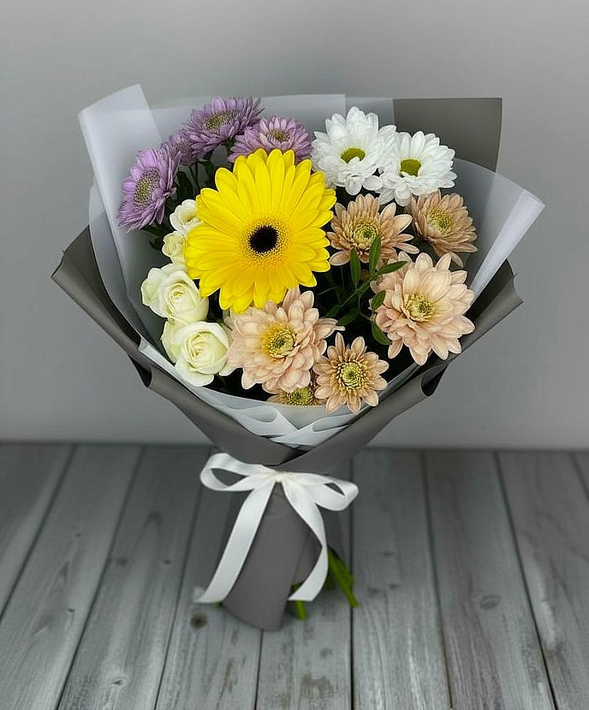 Букет цветов из: Розы, Герберы и Хризантемы в Краснофлотском