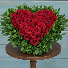 Цветочная композиция из Розы в виде сердца в Краснофлотском