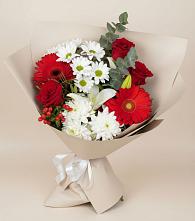 Букет цветов из:  Розы, Хризантемы, Герберы и Лилии в Краснофлотском