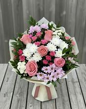 Букет цветов из:  Альстромерии, Гвоздики, Розы и Хризантемы #REPLACE_PRED# Краснофлотском