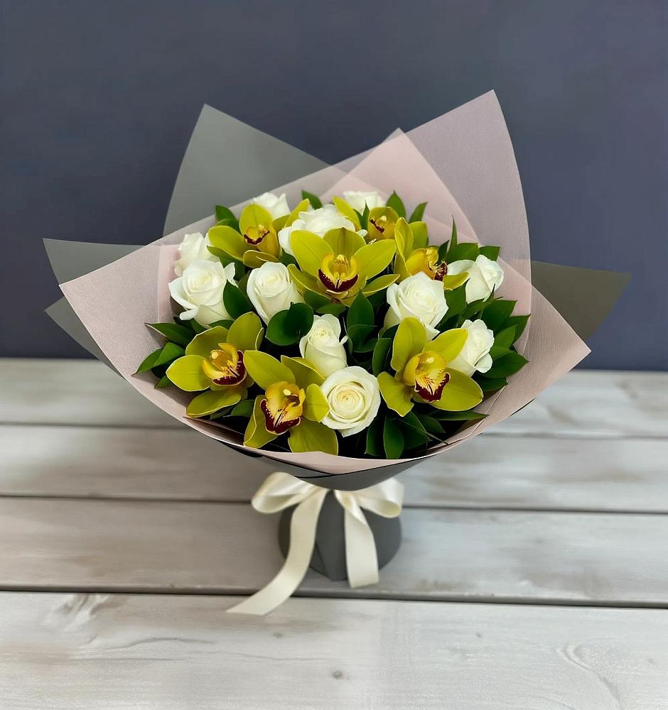 Букет цветов из: Орхидеи и Розы в Краснофлотском