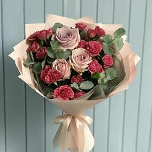 Букет цветов из:  Гвоздики и Розы в Краснофлотском