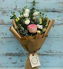 Букет цветов из:  Розы и Лизиантусы #REPLACE_PRED# Краснофлотском