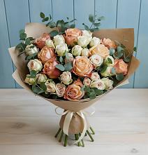 Букет цветов из:  Альстромерии и Розы в Краснофлотском