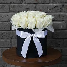 Цветочная композиция из Розы в шляпной коробке в Краснофлотском