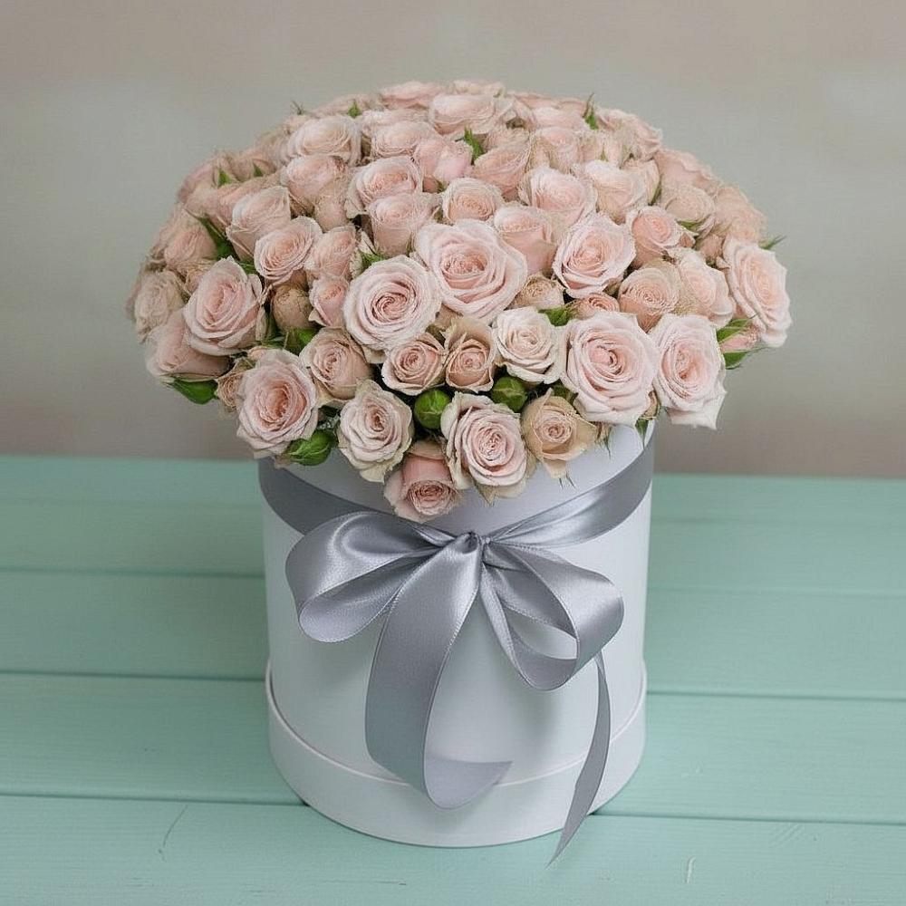 Цветочная композиция из Розы в шляпной коробке в Краснофлотском